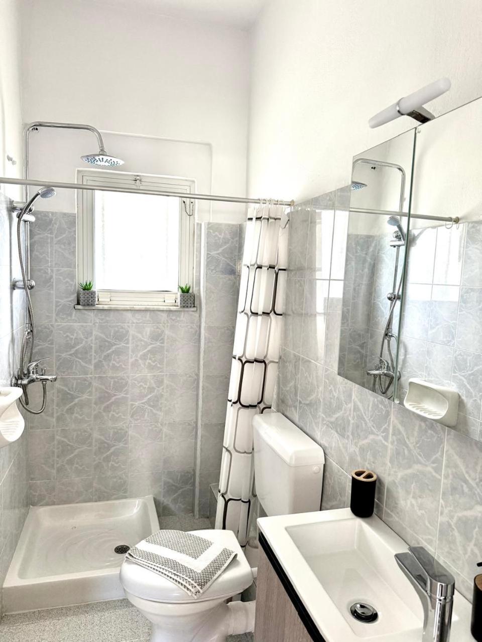 Marina Studios Сідарі Екстер'єр фото